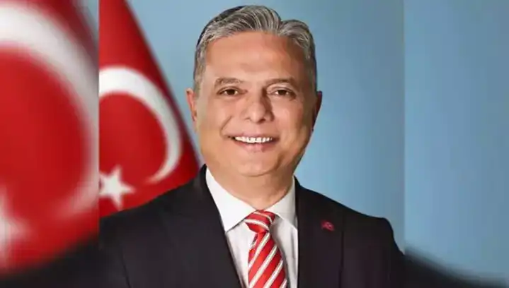 Ümit Uysal: CHP Genel Başkan Adayı Kimdir ve Neler Yapacak?