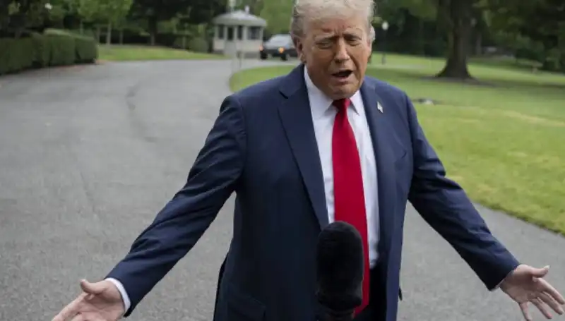Trump'tan Çarpıcı Açıklama: "Ülkeler Savaşmak Zorunda Kalabiliyor"