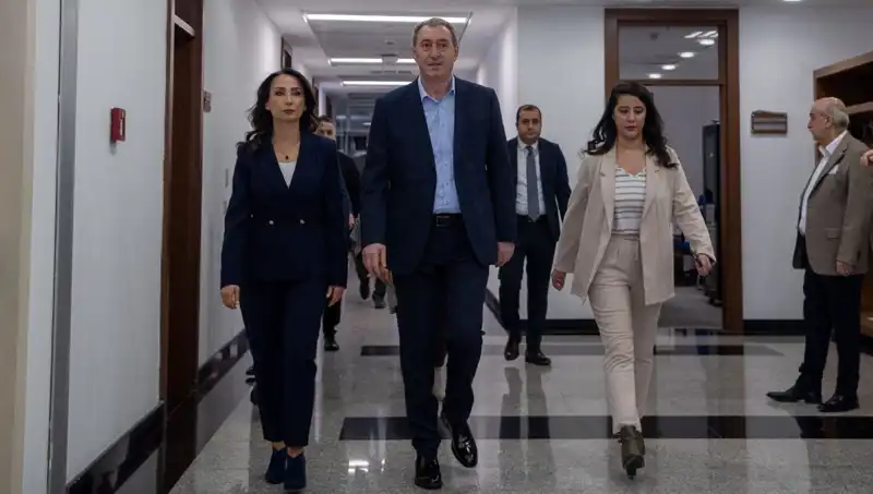 DEM Parti Heyeti: Siyasi Partilerle Önemi Görüşmeler Yapacak