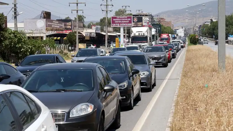 60 Kilometrelik Araç Kuyruğu: Aydın ve Muğla Arasında Neler Yaşanıyor?