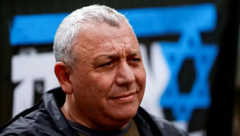 İsrail'de Şok Gelişme: Gadi Eisenkot İstifası Siyasi Dengeleri Değiştiriyor!