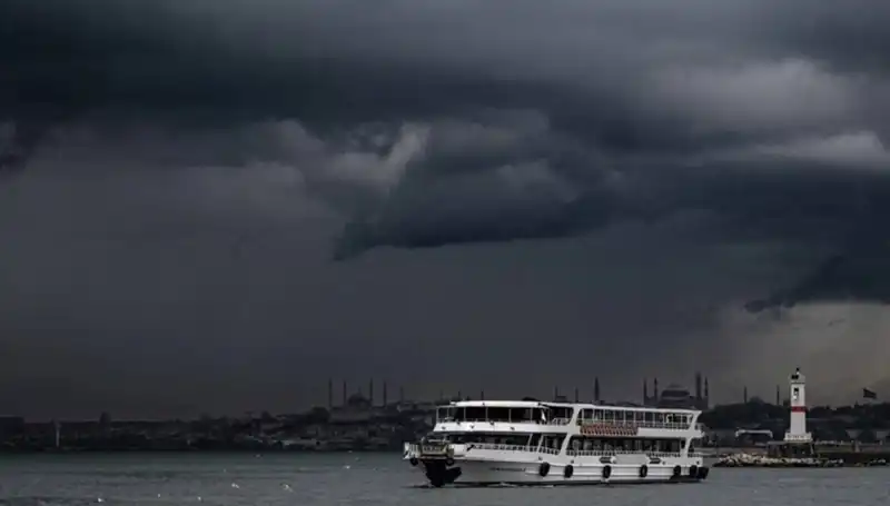 İstanbul ve Çevresinde Sağanak Yağış Alarmı: Meteoroloji Uyardı!