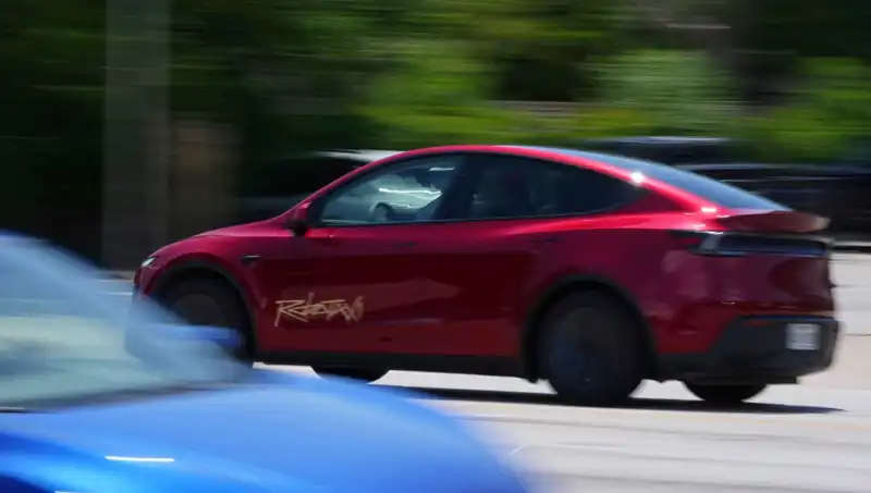 Tesla'nın Robotaxi Denemesi Başarısızlıkla Sonuçlandı: Hız Sınırını Aştı!