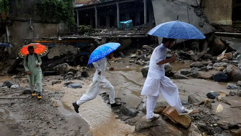 Pakistan'da Sel Felaketi: DSÖ Acil Durumda Tıbbi Malzeme Gönderiyor