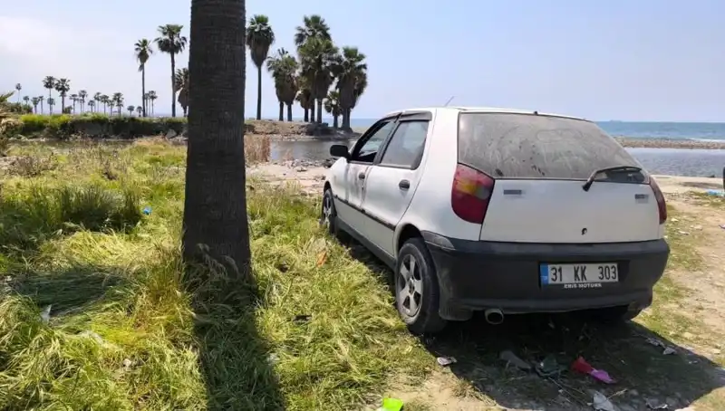 Arabasında Başından Vurulmuş Olarak Bulunan Adamın Gizemi