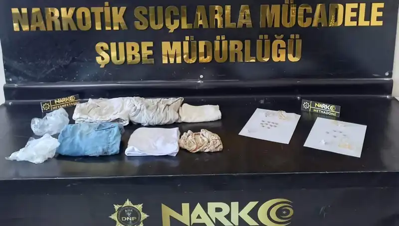 Midesinden Kapsül Kapsül Uyuşturucu Çıkan Genç Kadın Şok İle Karşılandı