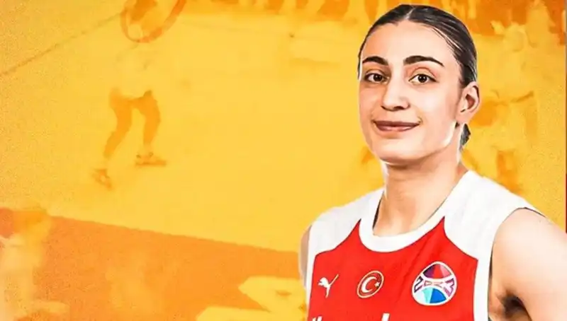 Galatasaray, Üç Anahtar İsimle Sözleşme Süresini Uzattı!