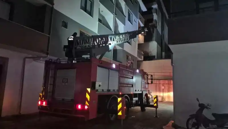 Uyuyakalan Çocuk, Mahalleyi Harekete Geçiren Olayların Merkezinde!