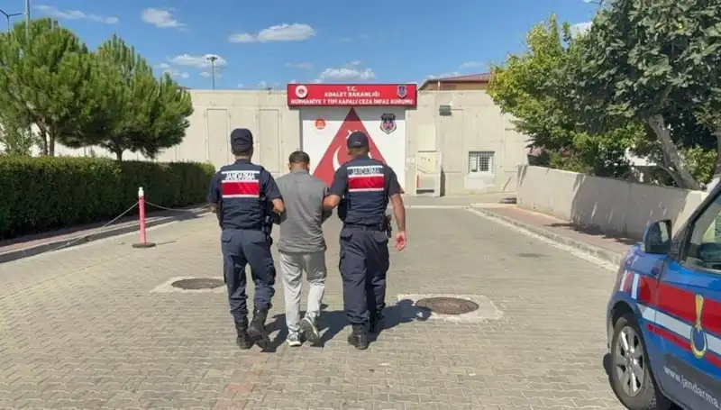 44 Yıl Hapis Ceza Cezası Olan Tükenmez Kalem Dolandırıcısı Edremit’te Yakalandı