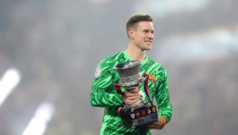 Barcelona’nın Kalecisi Ter Stegen Sakatlıktan Dönüyor: Yeni Dönem Başlıyor!