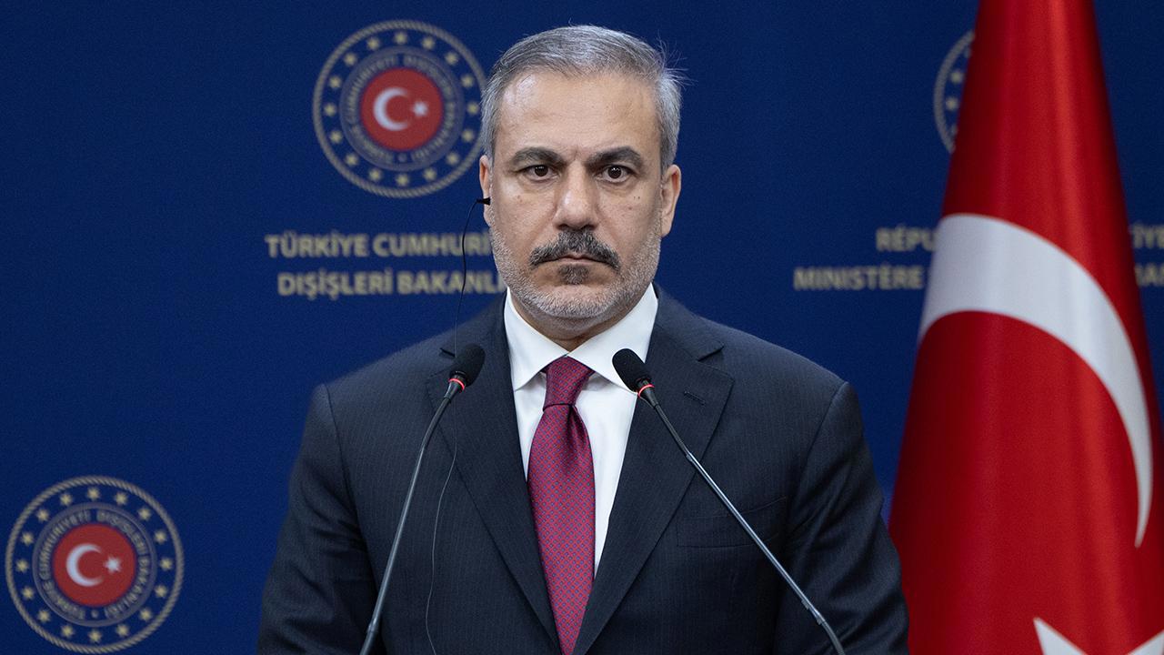 Bakan Fidan'dan YPG'ye operasyon tehdidi