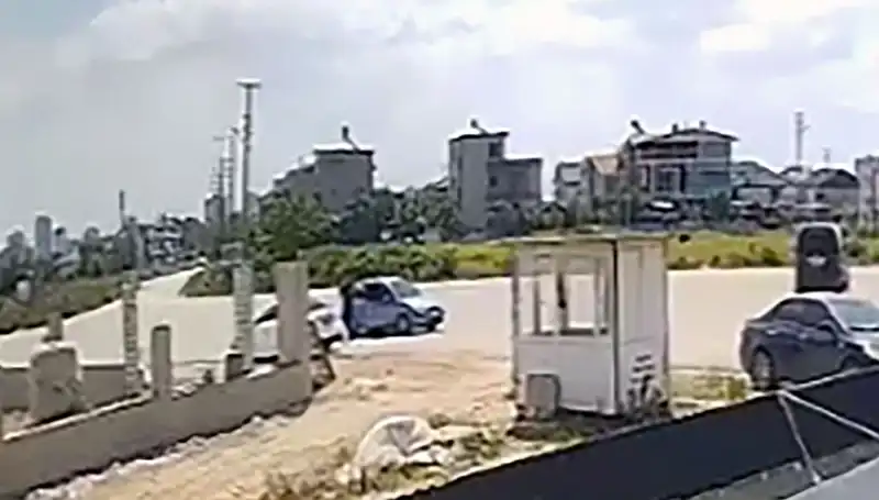 Park Halindeki Otomobillerden 450 Bin Lira Çalan Şebeke Yakalandı