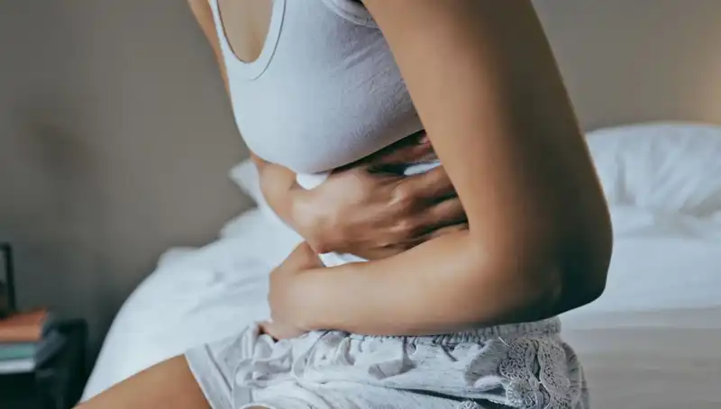 22 Yaşındaki Genç Kızın Geçirdiği Şok: Bağırsak Kanseri Teşhisi