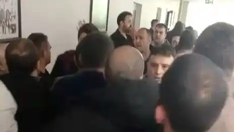 Karamürsel Belediyesi'nde Ortaya Çıkan İhale Kavgası Tüm Şehri Sarstı