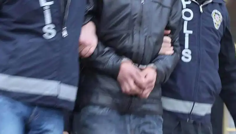 Türkiye Genelinde FETÖ Operasyonları: 30 İlde 65 Tutuklama Gerçekleşti