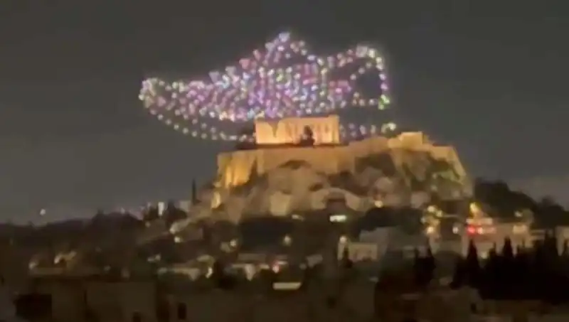 Akropolis'te Drone ile Reklam Uygulamasına Soruşturma Başlatıldı!