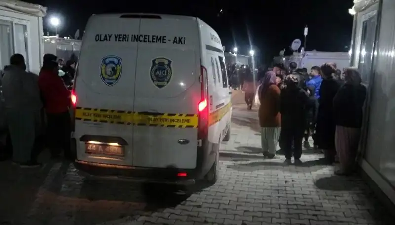 Husumetler Kardeşlik Duygularını Sarsıyor: Silahlı Kavga Kanlı Bitti