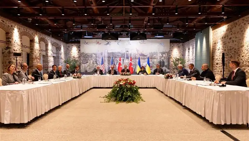 Barış Masasında Kritik Gün: Üçlü Toplantı ile Yeni Bir Dönem Başlıyor