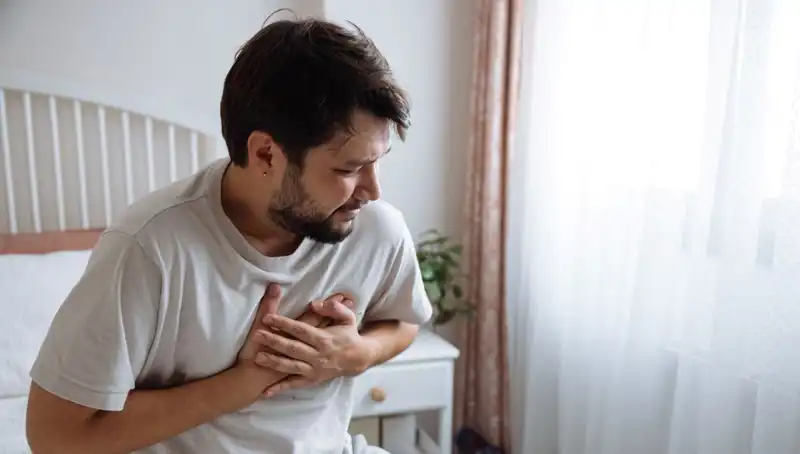 Sabahları Görülen Bu Belirti Kalp Hastalığının Habercisi Olabilir