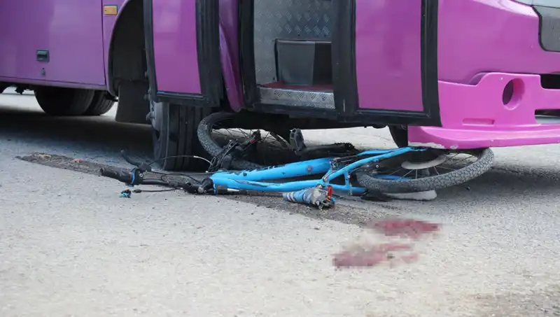 Sokağına Çıkan Çocuk, Otobüsün Altında Kalarak Hayatını Kaybetti
