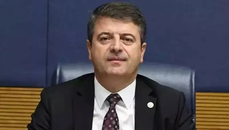 Adıyaman Belediye Başkanı Abdurrahman Tutdere Görevine İade Edildi, Kentte Neler Olacak?