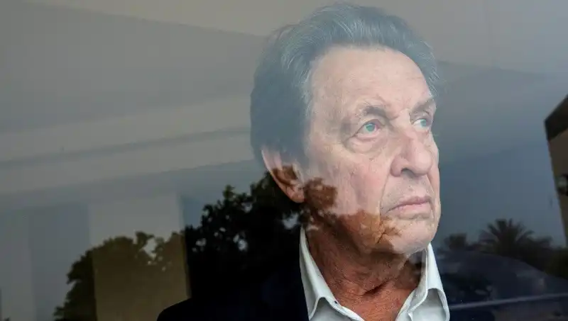 Elon Musk’ın Babasından Şok Açıklamalar: Cinayetlerin Ardındaki Karanlık Gerçekler