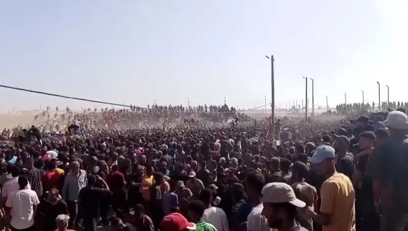 İsrail'in Filistinlilere Yönelik Saldırısı: 30 Kişi Hayatını Kaybetti