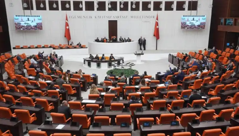 Meclis'te Yoğun Hafta: Yasalar ve Tartışmalar Gündemi Sarsacak